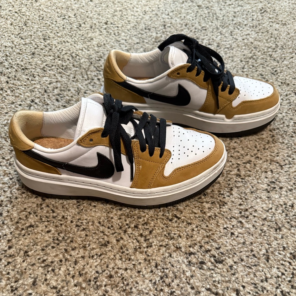 Nike Jordan 1 elevate “rookie of the year”